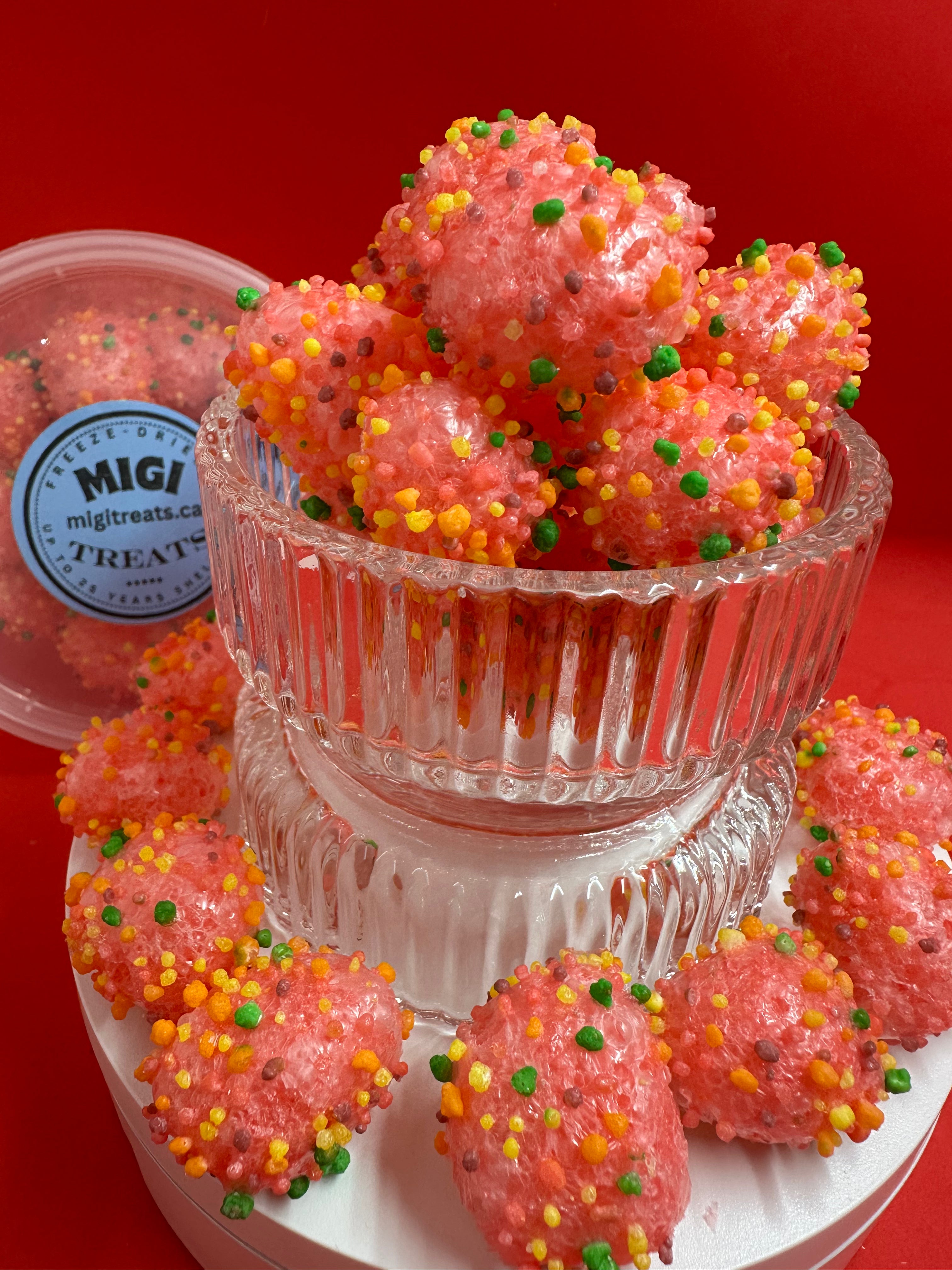 Freeze-Dried Puffy Crispy Fruity Rainbow Candies