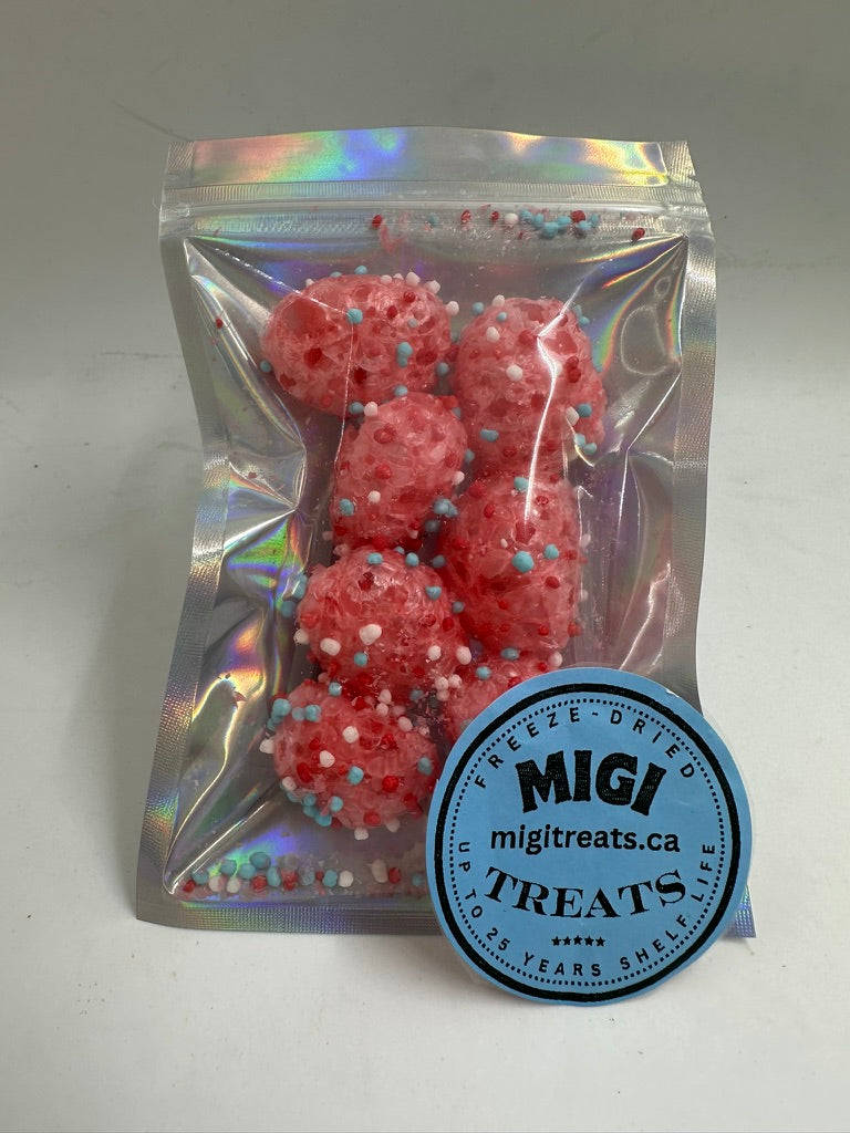 Freeze-Dried Puffy Crispy Cherry-Raspberry Gummy Candies