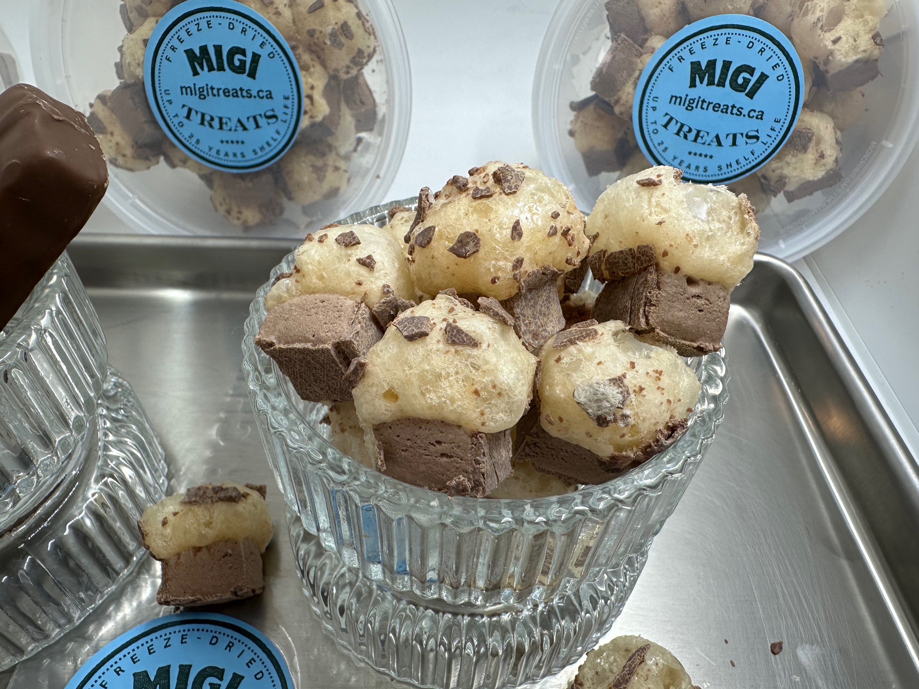 Freeze-Dried Puffy Crispy Chocolate Caramel & Nougat